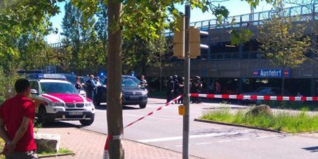 Немецкая полиция застрелила неизвестного, напавшего на кинотеатр