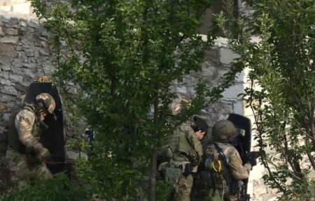 В ходе спецоперации в Хасавюрте ликвидирован боевик. Погиб сотрудник правоохранительных органов - Военный Обозреватель