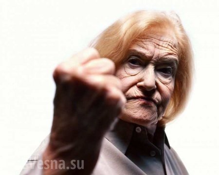 «Старческий спарринг»: Рижские пенсионерки подрались из-за картошки