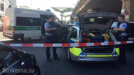 СРОЧНО: Неизвестный захватил заложников на вокзале Кёльна (+ФОТО, ВИДЕО)