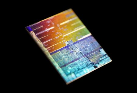 Intel выпустит 7-нанометровый графический процессор в 2021 году