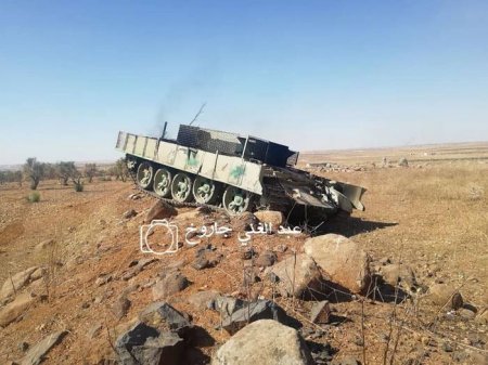 Боевики атаковали на юго-востоке провинции Идлиб и захватили село