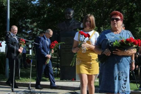 В Донецке открыт мемориал Герою ДНР, подло убитому Украиной (ФОТО, ВИДЕО)