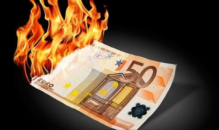 Курс евро рухнул до уровня 2017 года