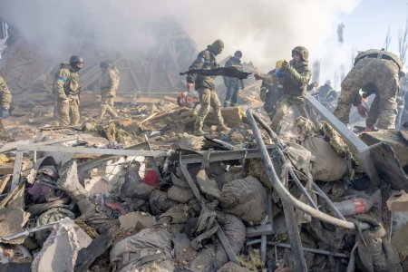 ВСУ ударили «Точкой-У» по Красному Лучу: гигантская воронка и десятки повреждённых домов (ФОТО)