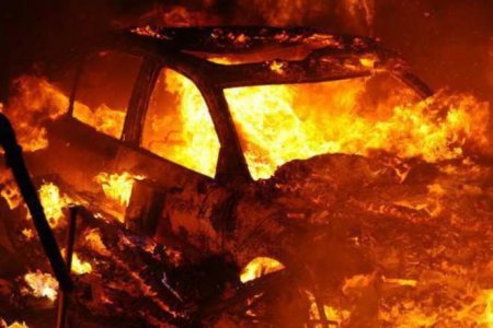 Теракт в Мариуполе: взорвана заминированная машина (ФОТО, ВИДЕО)